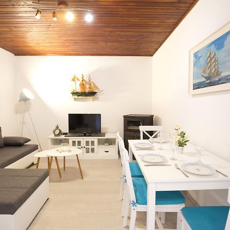Corner Of Joy Apartment Vis Ngoại thất bức ảnh